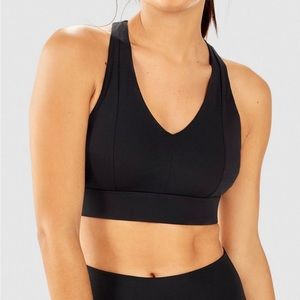 Fabletics On-The-Go Midi Medium Impact Sports Bra